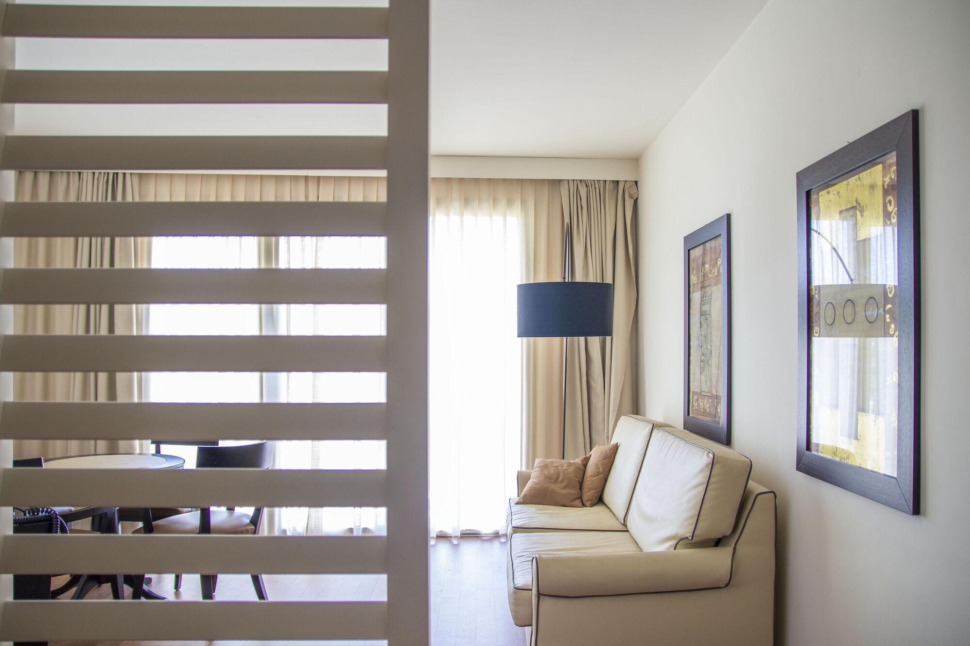 Hotel Pisa Tower Plaza Interno foto A room at the hotel
